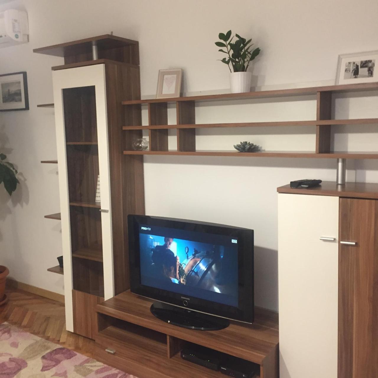 Marcy Studio Apartment Bucureşti Ngoại thất bức ảnh